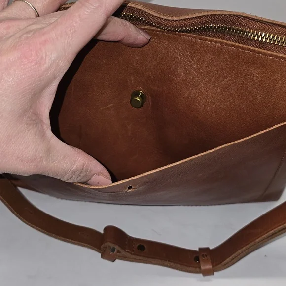 {Madewell} The Transport Leather Crossbody - Cognac Brown - Picture 7 of 15